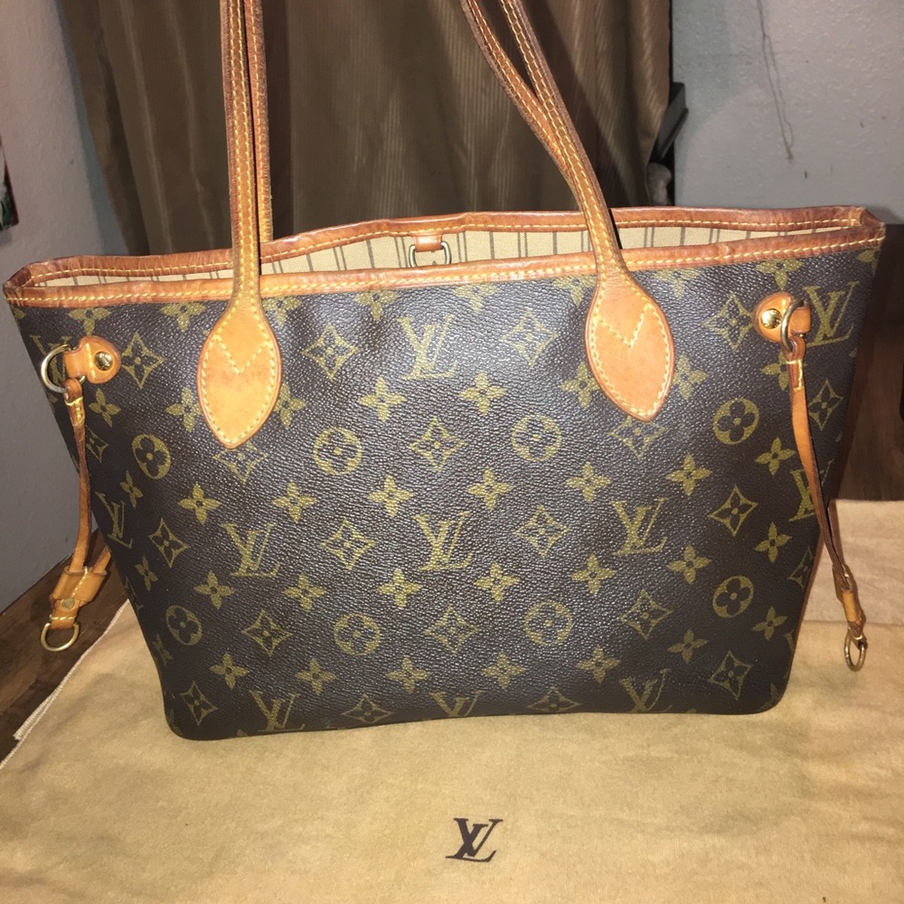 Authentic Louis Vuitton Neverfull PM Monogram